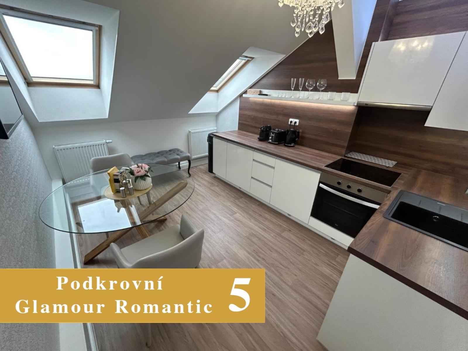 Efipa Glamour Apartments Plzeň Exterior foto